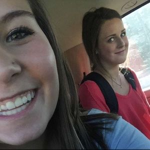 Meet your Posher, Kenidi