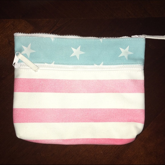 WILDFOX Pastel American Flag Bikini Bag - Picture 3 of 3