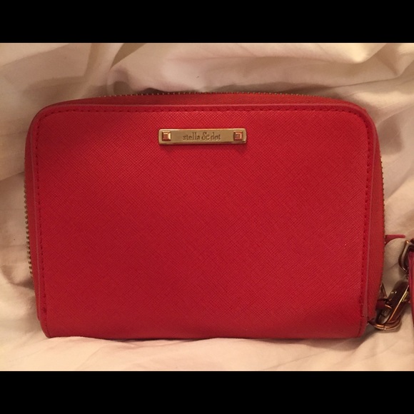 ✨SALE✨Stella & Dot Tech Wallet/wristlet - Picture 1 of 3