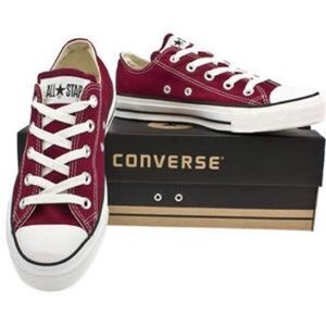 Burgundy low top converse