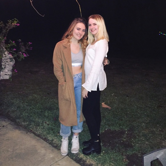 Meet your Posher, Claire - Picture 3 of 4