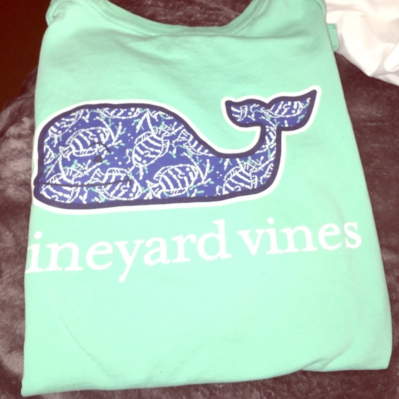 Vineyard vines short sleeve t shirt