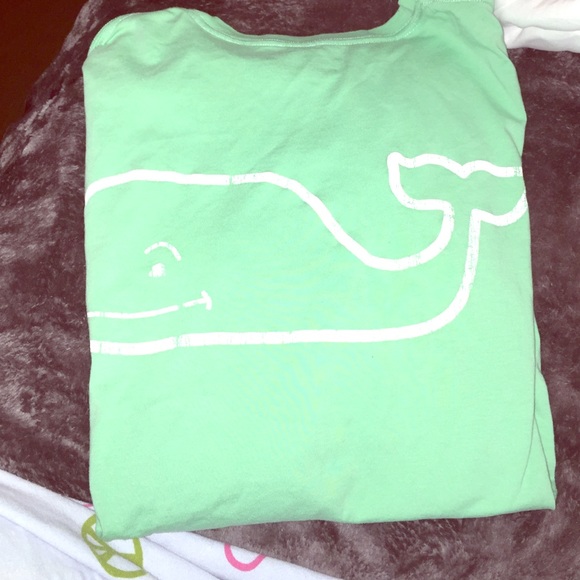 Vineyard vines short sleeve vintage whale size m
