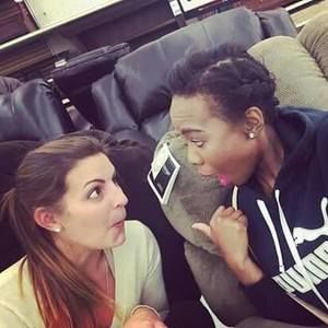 Meet your Posher, Ramona