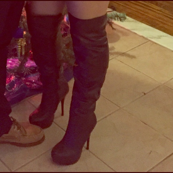 High knee boots