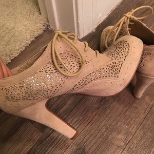 Gianni Bini booties size 7.5