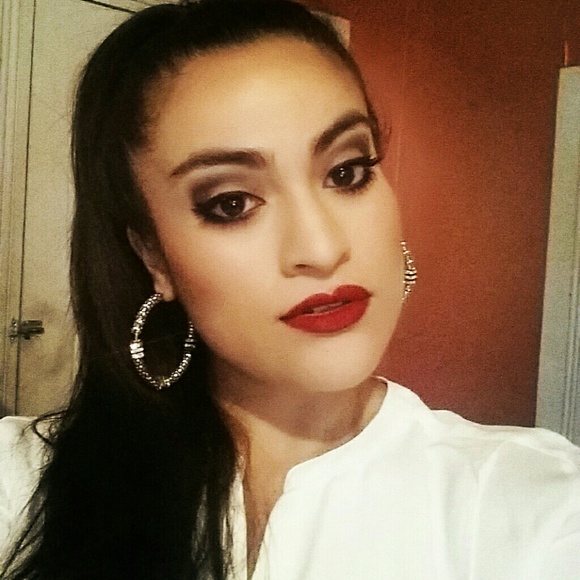 Meet your Posher, Fancy - Picture 1 of 1