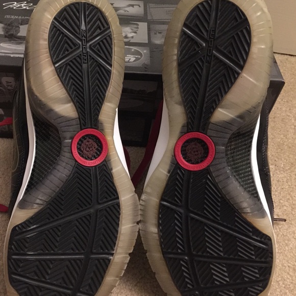 Lebron James VII 7.5 shoes - Picture 3 of 3