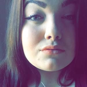Meet your Posher, Courtney
