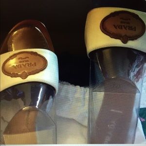 PRADA SLIDES