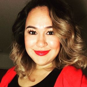 Meet your Posher, Natasha