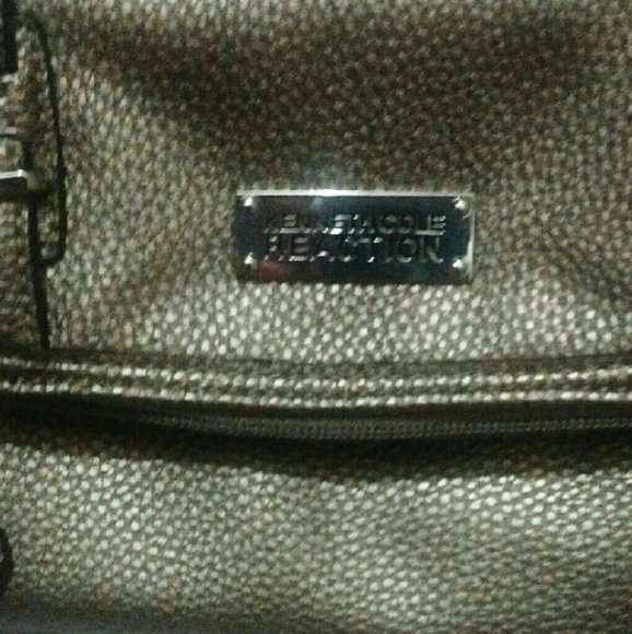 Kenneth Cole reaction fold over new purse