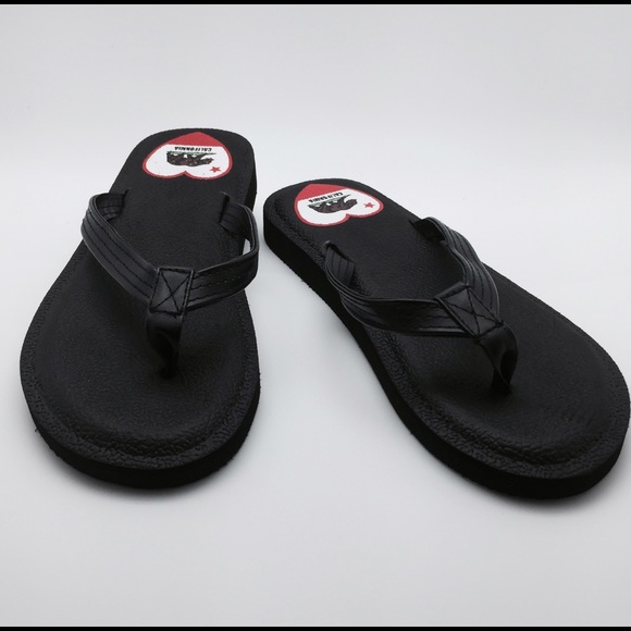 63 off Hbcali Shoes NWT Black Yoga Mat Soft cushiony flip flops🎀