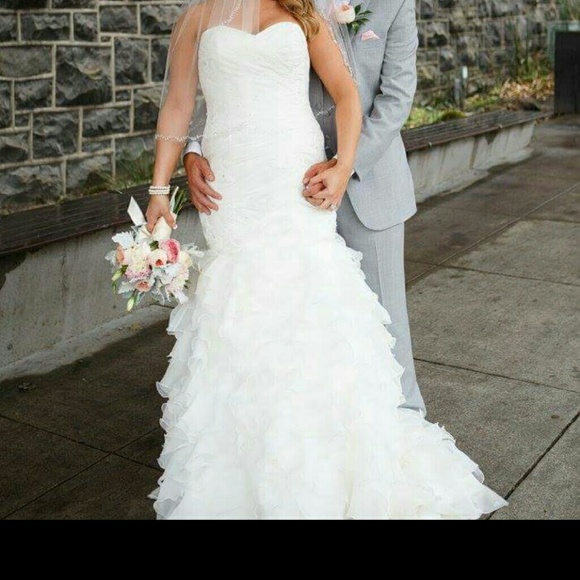 Pronovias wedding dress size 14 - Picture 3 of 4