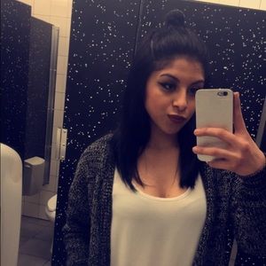 Meet your Posher, Yaneli