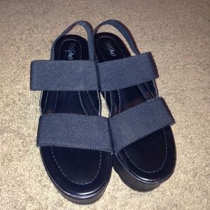 Platform sandals