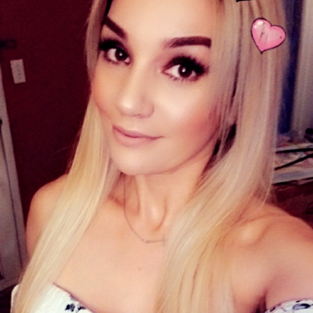 Meet your Posher, Nessii