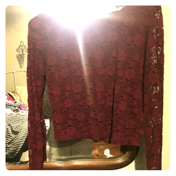 Maroon lace crop top