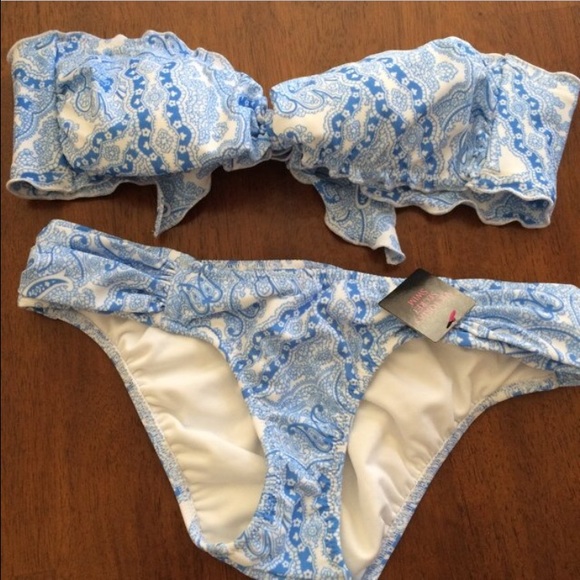 NWT Victoria Secret Swim/ Bikini - Picture 1 of 4