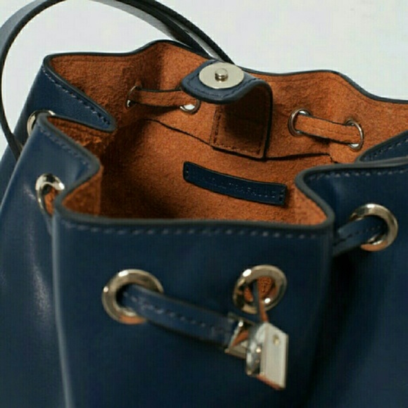 Zara bag with tassel - Picture 3 of 4