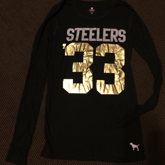 VS Pink long sleeve.