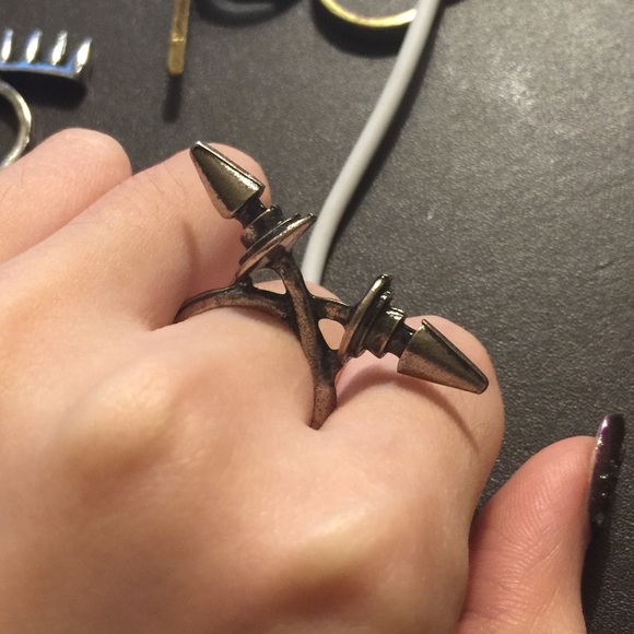 Pointed ring set - Picture 3 of 4