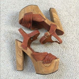 Vintage 70s Brown Leather Platform Heels