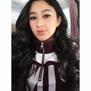 Meet your Posher, Valeria