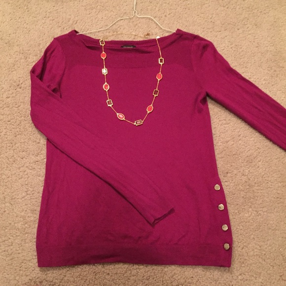 Ann Taylor Sweaters - 🚫SOLD IN BUNDLE!🚫Pink sweater with button detail