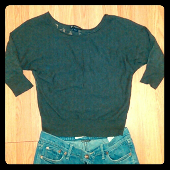 Cute ae sweater!