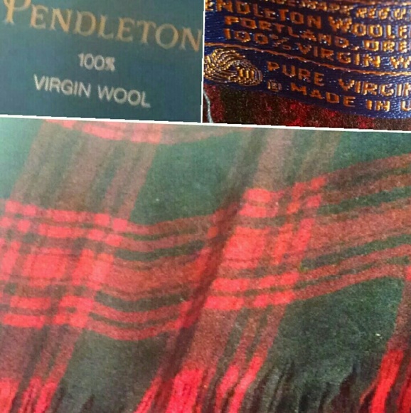 100%.Virgin Wool Pendleton Scarf in Red & black