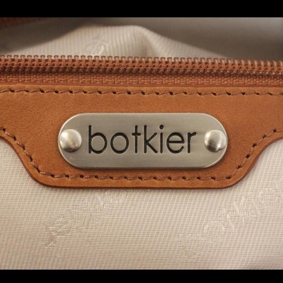 Beautiful Botkier Suede Leather Handbag - Picture 4 of 4