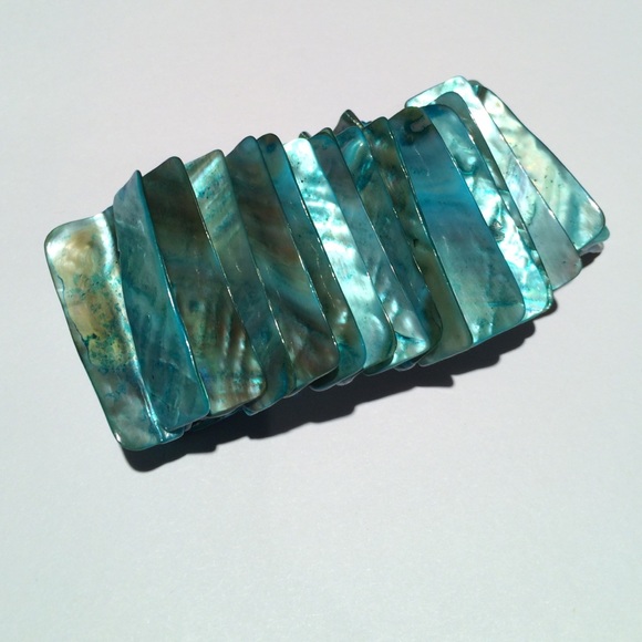 Shell Stretch Bracelet