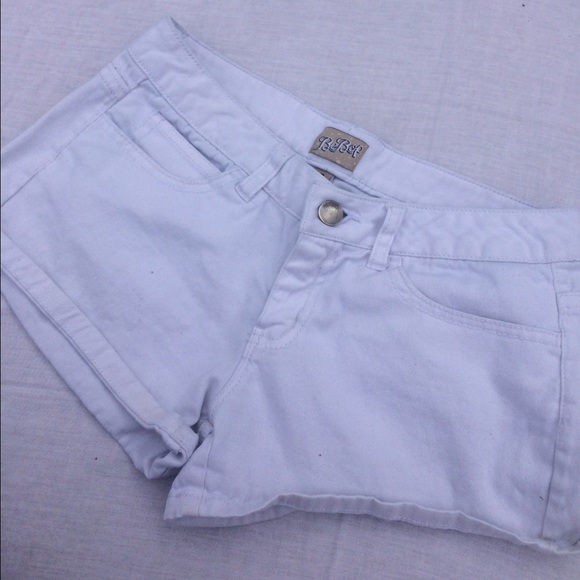 SOLD White Shorts - Picture 2 of 3