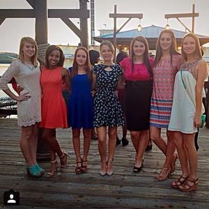 Meet your Posher, Victoria