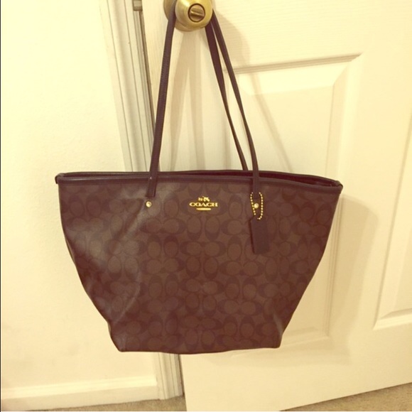 💋Reasonable Offers💋 Coach Purse!