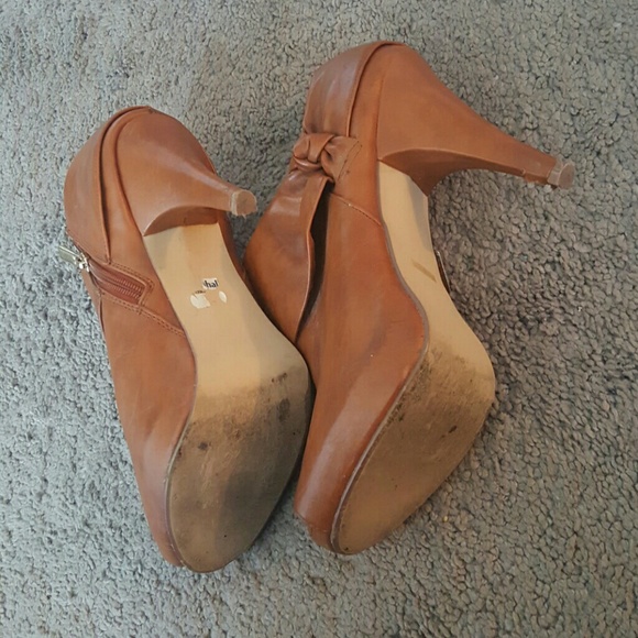 Booties heels - Picture 2 of 4