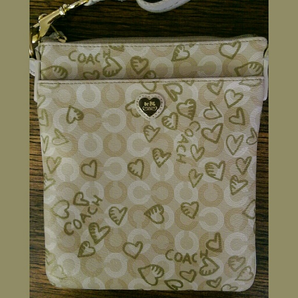 🚫SOLD🚫 Authentic Coach Crossbody Shoulder Purse - Picture 2 of 4