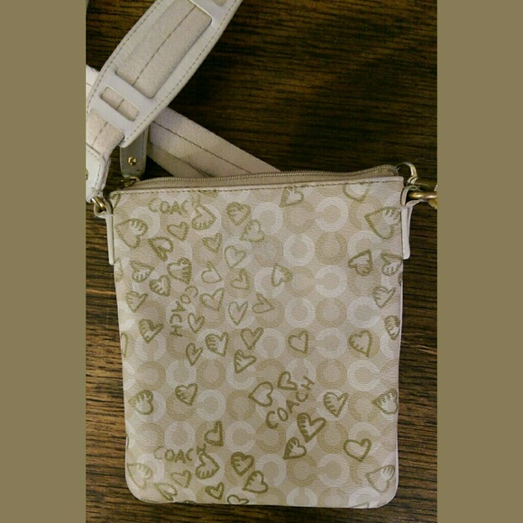 🚫SOLD🚫 Authentic Coach Crossbody Shoulder Purse - Picture 3 of 4