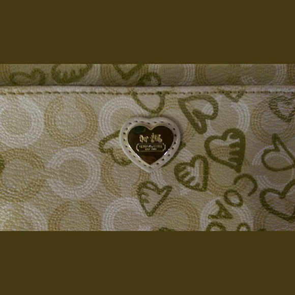 🚫SOLD🚫 Authentic Coach Crossbody Shoulder Purse - Picture 4 of 4