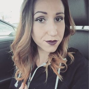 Meet your Posher, Stephanie