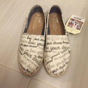Toms classic live your dreams