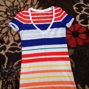 American eagle v-neck tee