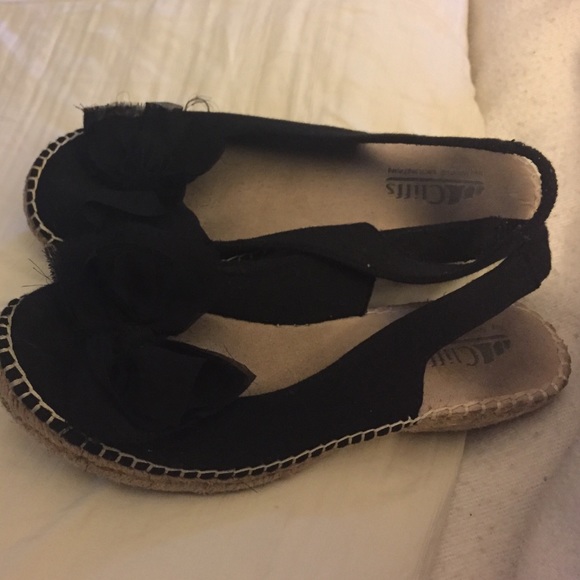 Cliffs ,size 7.5 black espadrilles