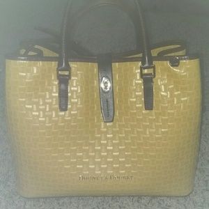 Dooney bourke