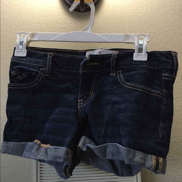 Hollister Shorts Dark Wash