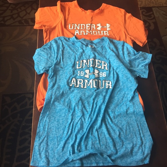 Bundle of two UA tees