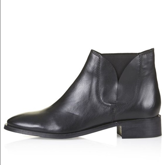 These boots were a gift, but they are too big.