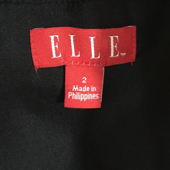 Beautiful dress! - Picture 4 of 4