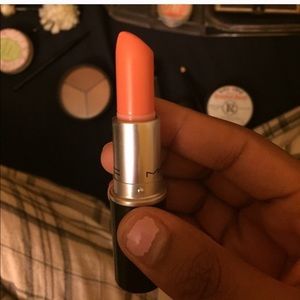 Sweet & sour MAC AUTHENTIC LIPSTICK